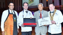 Założyciel firmy Dilmah nagrodzony przez WACS BIZNES, Firma - Światowe Stowarzyszenie Społeczności Szefów Kuchni (World Association of Chefs’ Societies – WACS) przyznało Merrillowi J. Fernando,¬ założycielowi firmy Dilmah nagrodę za całokształt pracy – Lifetime Achievement Award.