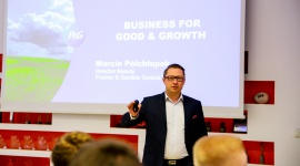 Liderzy przyszłości uczyli się zarządzać globalną firmą na P&G CEO Challenge BIZNES, Firma - Studenci z Polski i krajów bałtyckich mieli okazję przekonać się, że zarządzanie firmą docierającą każdego dnia do blisko 5 miliardów konsumentów to ogromne wyzwanie, ale i satysfakcja.